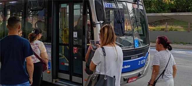 Ônibus Euro 5, mais poluente, fabricado só até 202