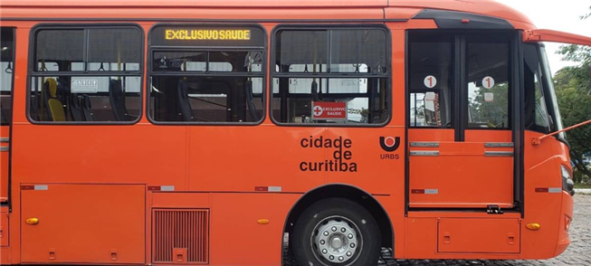 Ônibus exclusivo aos que atuam na saúde pública, e