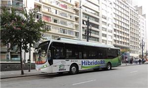 Ônibus híbrido em teste