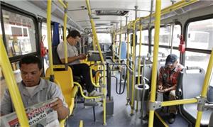 Ônibus que liga Curitiba a Pinhais