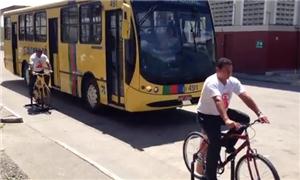 Os motoristas participam de um treinamento em bici