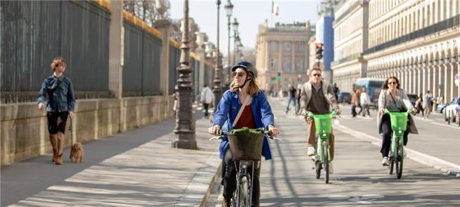 Paris: bicicletas são 11,2% das viagens e carros,