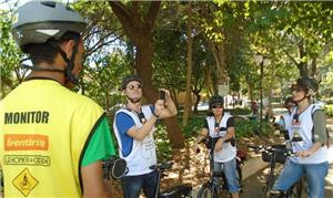 Passeio com bike elétrica, na Vila Madalena