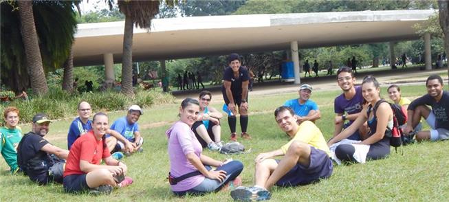 Pausa no gramado da marquise do Ibirapuera, obra d