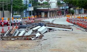 Pavimentação do corredor de ônibus BRT da Protásio