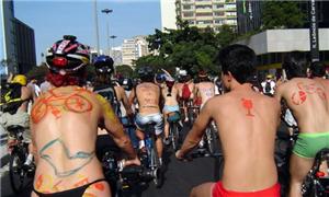 Pedalada Pelada em São Paulo