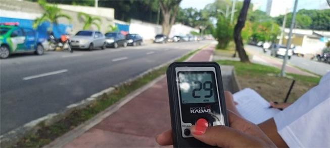 Pesquisadores em 16 pontos da cidade vão aferir ve