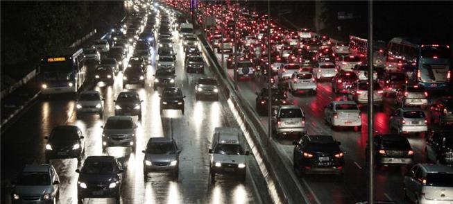 Planejar, melhor modo de combater congestionamento