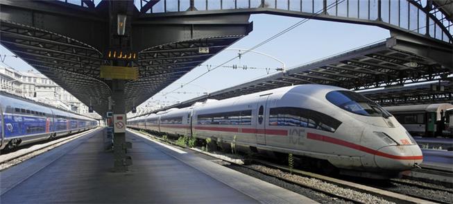 Plataforma de estação de trem em Paris