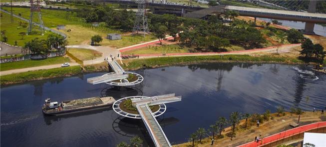 Ponte para pedestre e ciclistas reduz poluição em