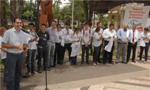 Prefeito de reúne com estudantes