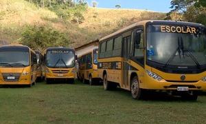 Prefeitura contrata transporte privado e deixa ôni
