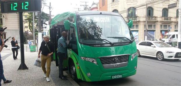 Primeiro ônibus da frota movido exclusivamente a b