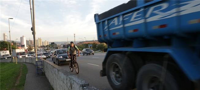 Projeto da OAB prevê maior proteção aos ciclistas