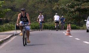 Projeto ensina pessoas a andarem de bicicleta, em