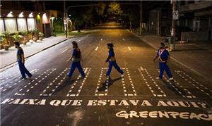 Protesto do Greenpeace pintou ruas no Centro