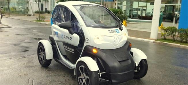 Renault Twizy elétrico circula nas ruas de S.Paulo