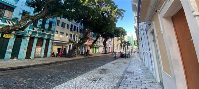 Rua do Bom Jesus, área urbanística resgatada aos p