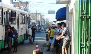 Rua Régis Pacheco Uruguai: falta espaço para o pon