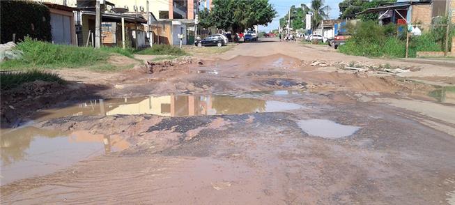 Ruas de Macapá em condições precárias