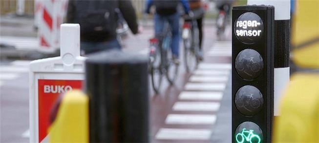 Semáforos antecipam luz verde para bicicletas na H