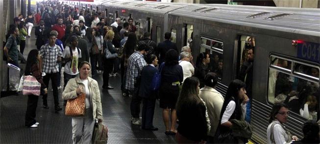 Superlotação já chegou às Linhas 1, 2 e 3 do Metrô