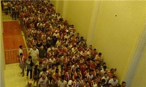 Torcedores voltando da partida encerrada as 22h45