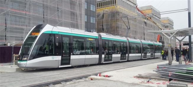 Tramway francês em obras