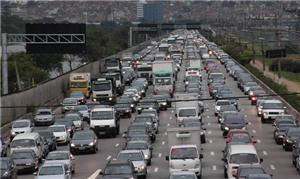 Trânsito na Marginal Pinheiros em São Paulo