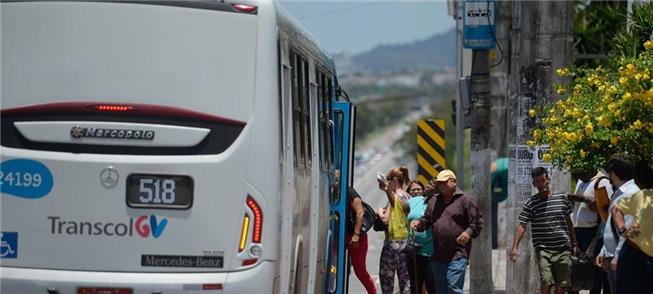 Transporte público: caro e deficitário