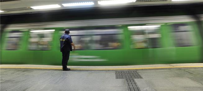 Trens de passageiros no Brasil não ultrapassam os