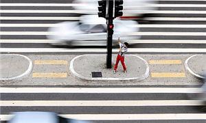 Um mímico na Avenida Paulista, em São Paulo