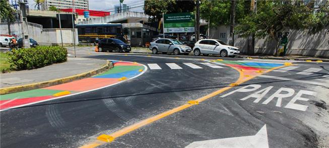 Urbanismo tático na rua das Oficinas, bairro do Pi