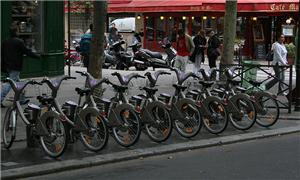 Velib, sistema de empréstimo de bicicletas a baixo