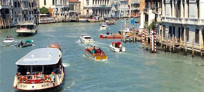 Veneza faz controle turístico em prol do transport