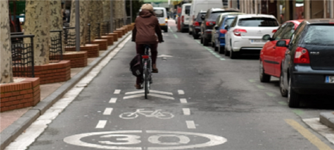 Vias com áreas para bicicleta não excederão 30 km/