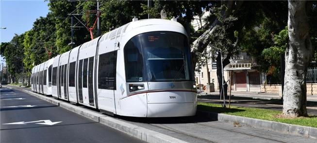 VLT da Linha Vermelha de trens metropolitanos em T