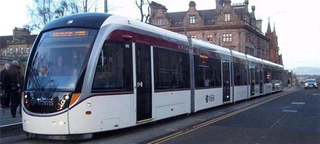 VLT em operação na cidade de Edimburgo, Escócia